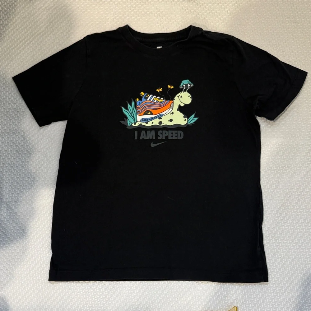 Nike Black Kids T-Shirt with Colorful Snail Graphic - Picture 1 of 6